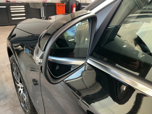 MERCEDES-BENZ EQC 400 4MATIC AMG Line Toit Ouvrant Attelage  