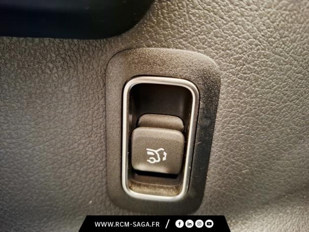 MERCEDES-BENZ GLA 200 d AMG Line  