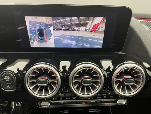 MERCEDES-BENZ GLA 200 d AMG Line  