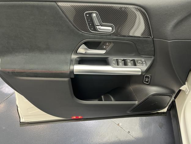 MERCEDES-BENZ GLA 200 d AMG Line  