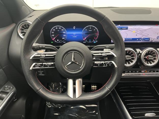 MERCEDES-BENZ GLA 200 d AMG Line  