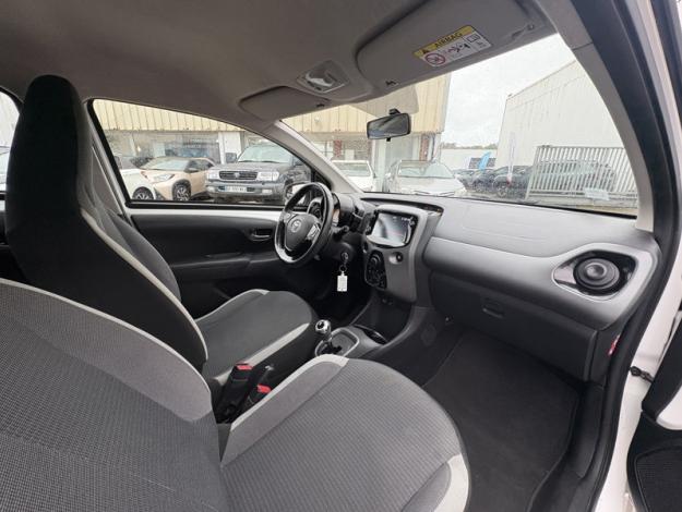 TOYOTA Aygo 1.0 VVT-I X-PLAY  1.0 72 ch 