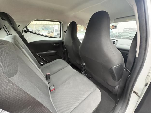 TOYOTA Aygo 1.0 VVT-I X-PLAY  1.0 72 ch 