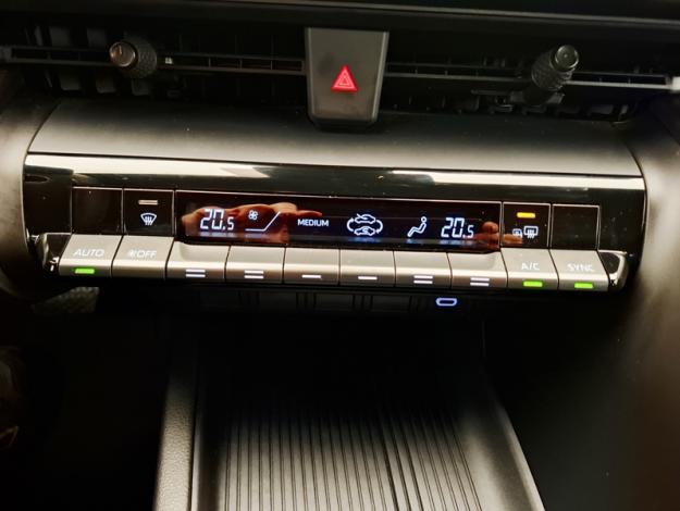 TOYOTA C-HR 1.8 HYBRIDE 140 DYNAMIC  