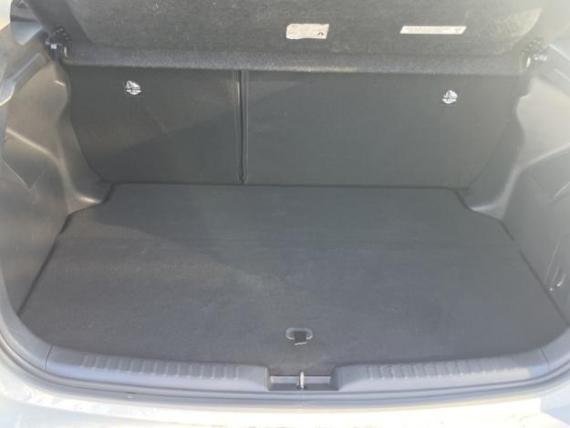 TOYOTA Yaris 116h Dynamic  