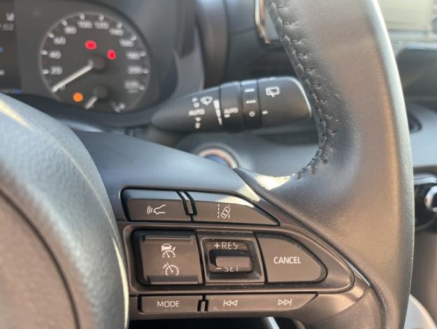 TOYOTA Yaris 116h Dynamic  