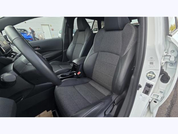 TOYOTA Corolla Touring Sports 1.8 HYBRID 140 DESIGN  