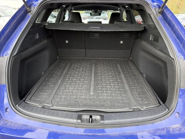 TOYOTA Corolla Touring Sports 1.8 HYBRID 140 DESIGN   