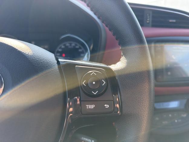 TOYOTA Yaris 1.5 VVT-I HYBRID COLLECTION   
