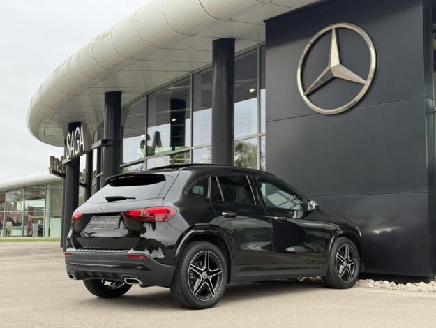 MERCEDES-BENZ GLA 200 d AMG Line  