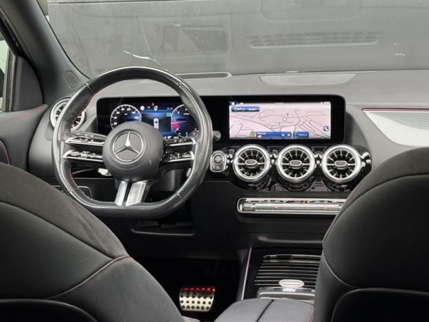 MERCEDES-BENZ GLA 200 d AMG Line  