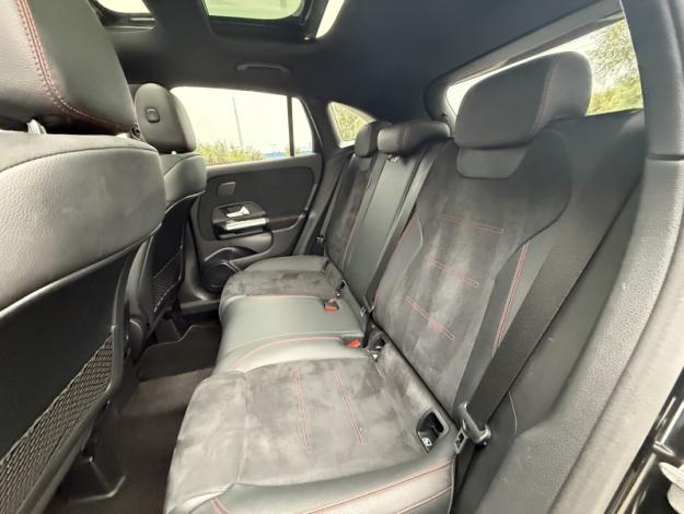 MERCEDES-BENZ GLA 200 d AMG Line  