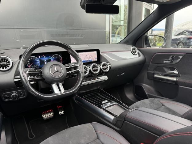 MERCEDES-BENZ GLA 200 d AMG Line  