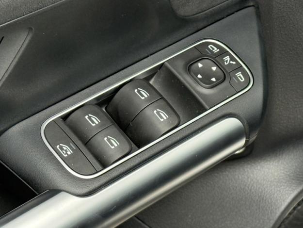 MERCEDES-BENZ GLA 200 d AMG Line  