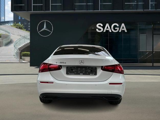 MERCEDES-BENZ A 200  d Berline Luxury line  