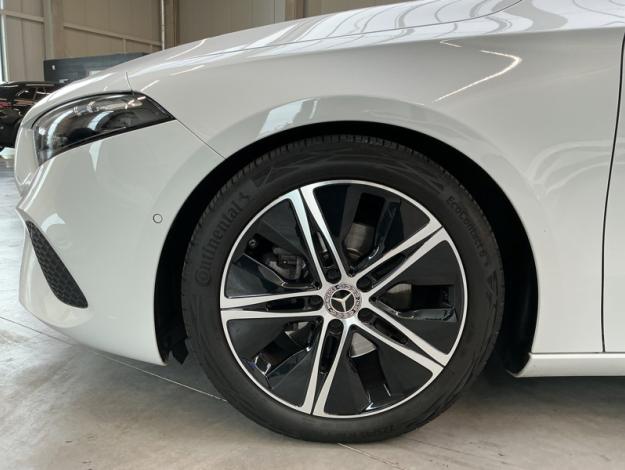 MERCEDES-BENZ A 200  d Berline Luxury line  