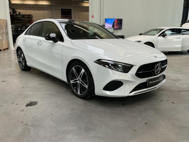 MERCEDES-BENZ A 200  d Berline Luxury line  