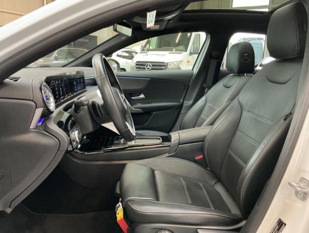 MERCEDES-BENZ A 200  d Berline Luxury line  