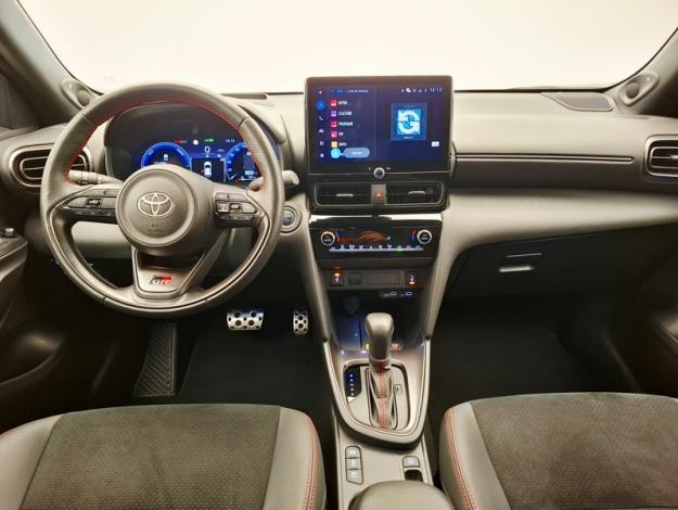 TOYOTA Yaris Cross 1.5 130H GR SPORT   PACK TECHNO