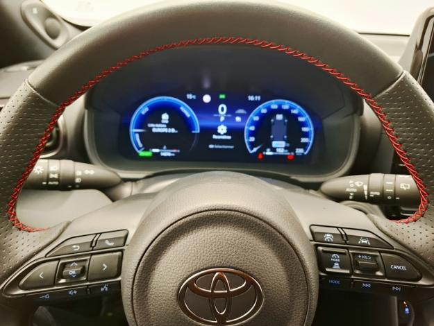 TOYOTA Yaris Cross 1.5 130H GR SPORT   PACK TECHNO