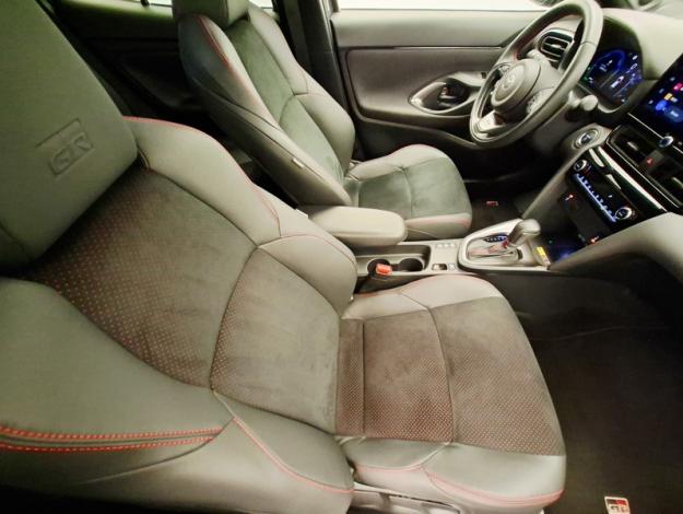 TOYOTA Yaris Cross 1.5 130H GR SPORT   PACK TECHNO