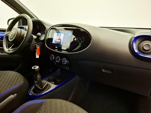 TOYOTA Aygo X 1.0 VVT-I 72 DESIGN  