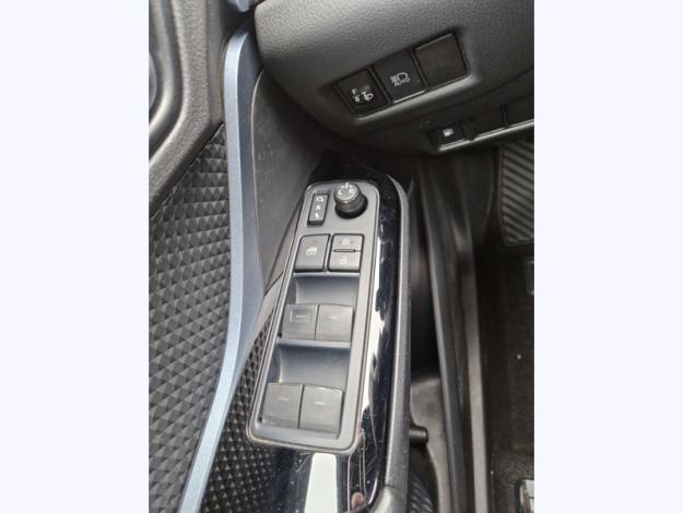 TOYOTA C-HR 1.8 HYBRIDE 122 EDITION  