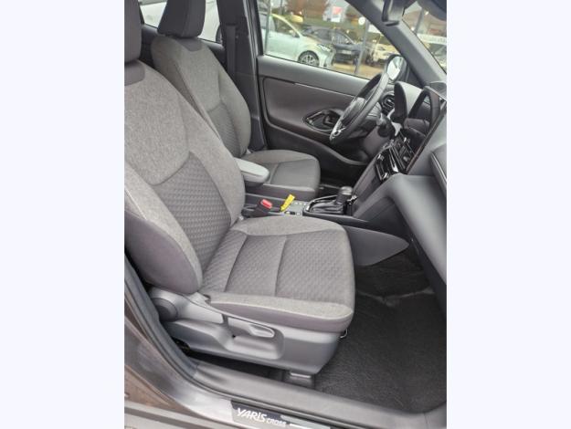 TOYOTA Yaris 1.5 HYBRID 116H DESIGN   