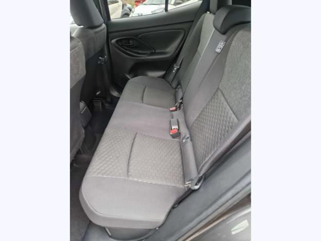 TOYOTA Yaris 1.5 HYBRID 116H DESIGN   