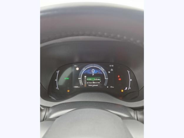 TOYOTA Yaris 1.5 HYBRID 116H DESIGN   
