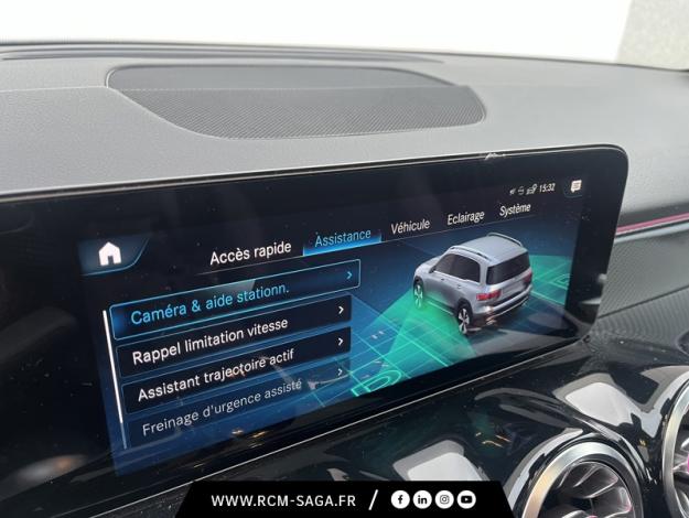MERCEDES-BENZ GLB 200 d AMG Line  