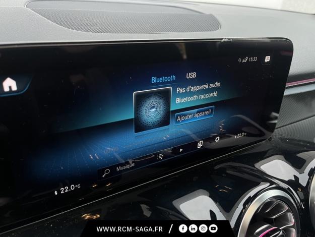 MERCEDES-BENZ GLB 200 d AMG Line  