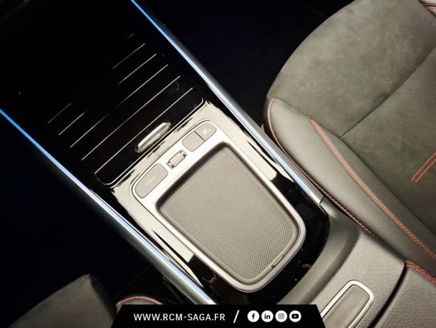 MERCEDES-BENZ GLA 200 d AMG Line  