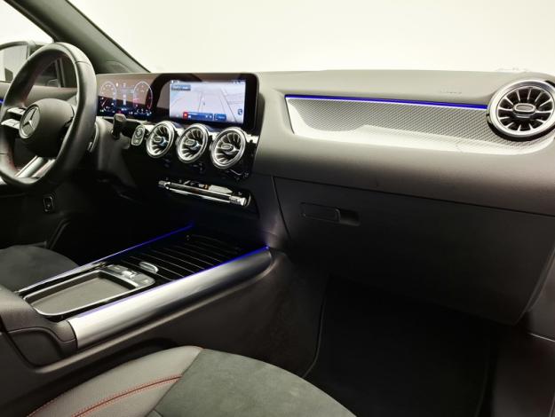 MERCEDES-BENZ GLA 200 d AMG Line  