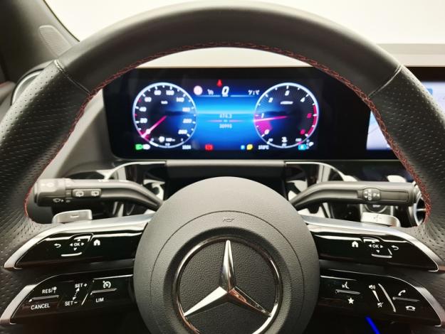 MERCEDES-BENZ GLA 200 d AMG Line  