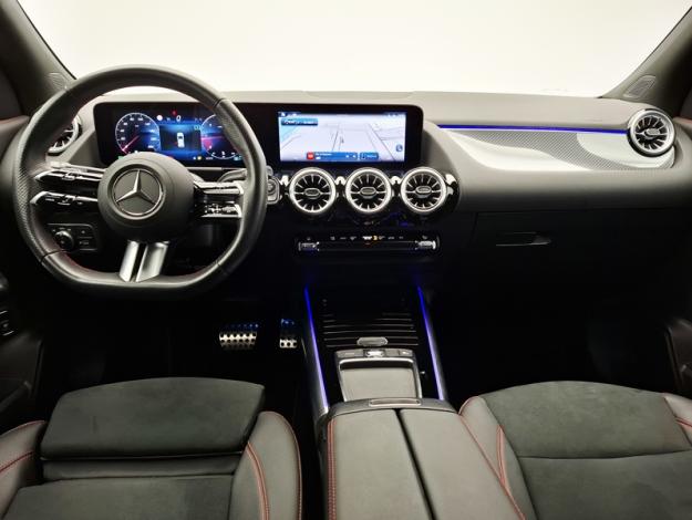 MERCEDES-BENZ GLA 200 d AMG Line  
