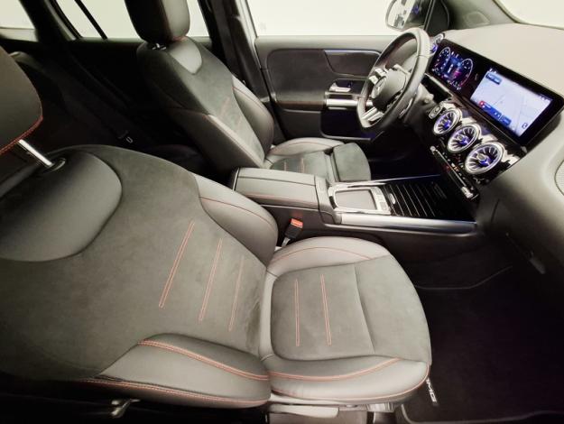MERCEDES-BENZ GLA 200 d AMG Line  