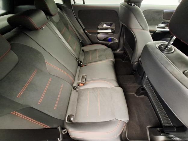 MERCEDES-BENZ GLA 200 d AMG Line  