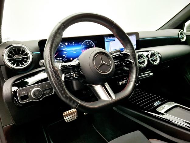 MERCEDES-BENZ Classe A 180 AMG Line  