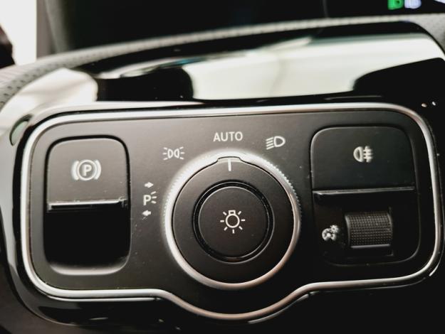 MERCEDES-BENZ Classe A 180 AMG Line  