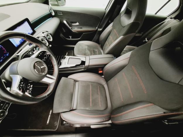 MERCEDES-BENZ Classe A 180 AMG Line  