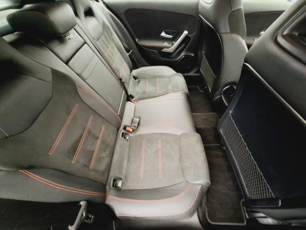 MERCEDES-BENZ Classe A 180 AMG Line  