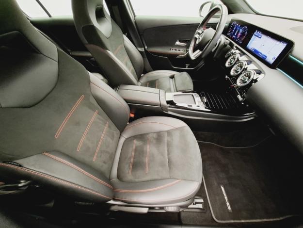 MERCEDES-BENZ Classe A 180 AMG Line  