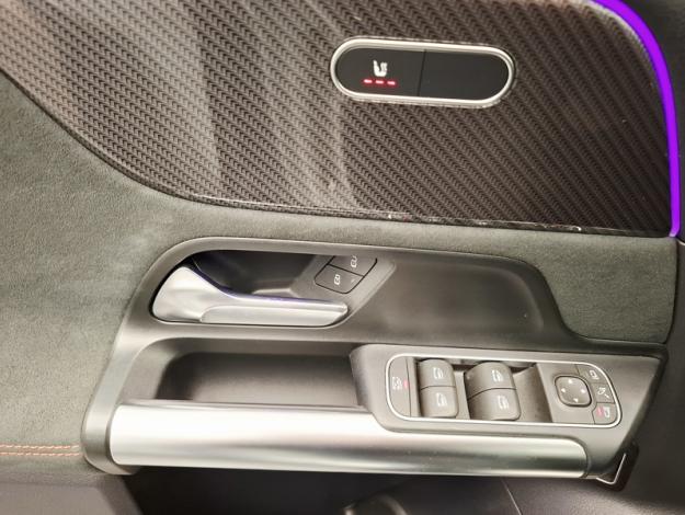 MERCEDES-BENZ GLA 200 d AMG Line  