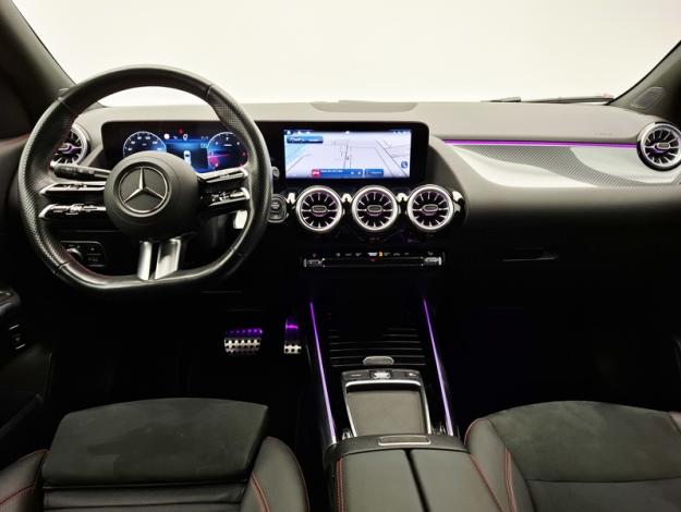 MERCEDES-BENZ GLA 200 d AMG Line  