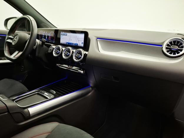 MERCEDES-BENZ GLA 200 d AMG Line  