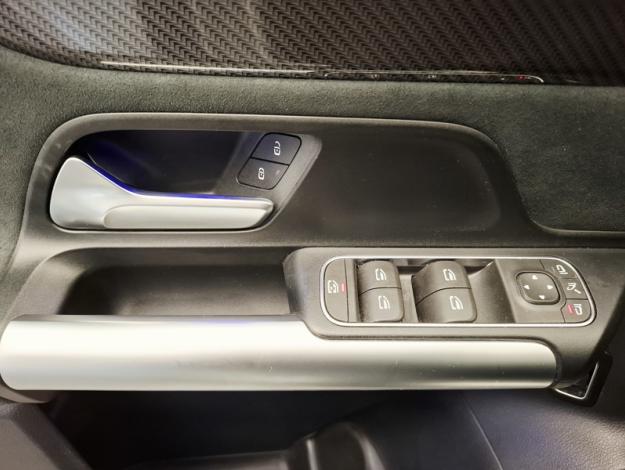 MERCEDES-BENZ GLA 200 d AMG Line  
