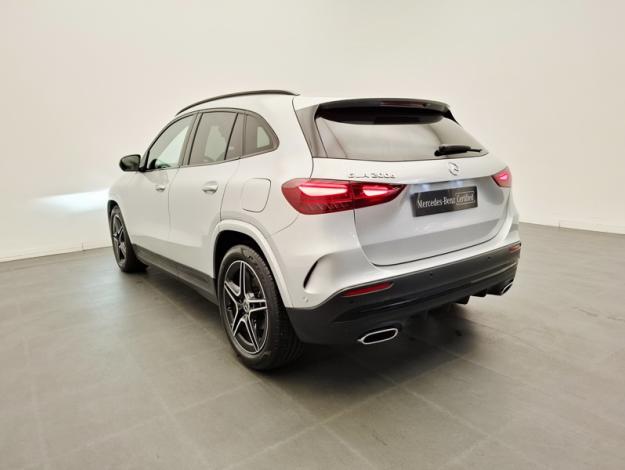 MERCEDES-BENZ GLA 200 d AMG Line  