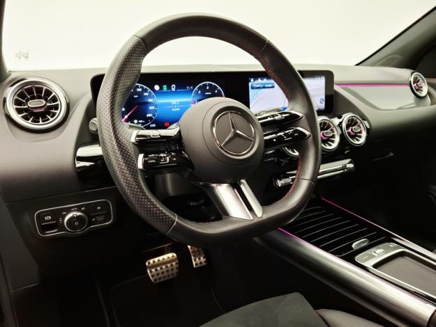 MERCEDES-BENZ GLA 200 d AMG Line  