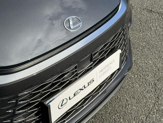 LEXUS LBX 1.5 136H 2WD  